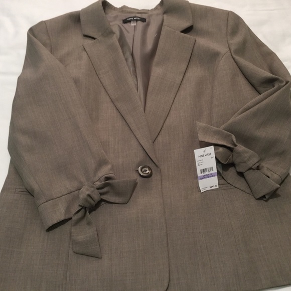Nine West - Women’s Pants Suit - Picture 5 of 6